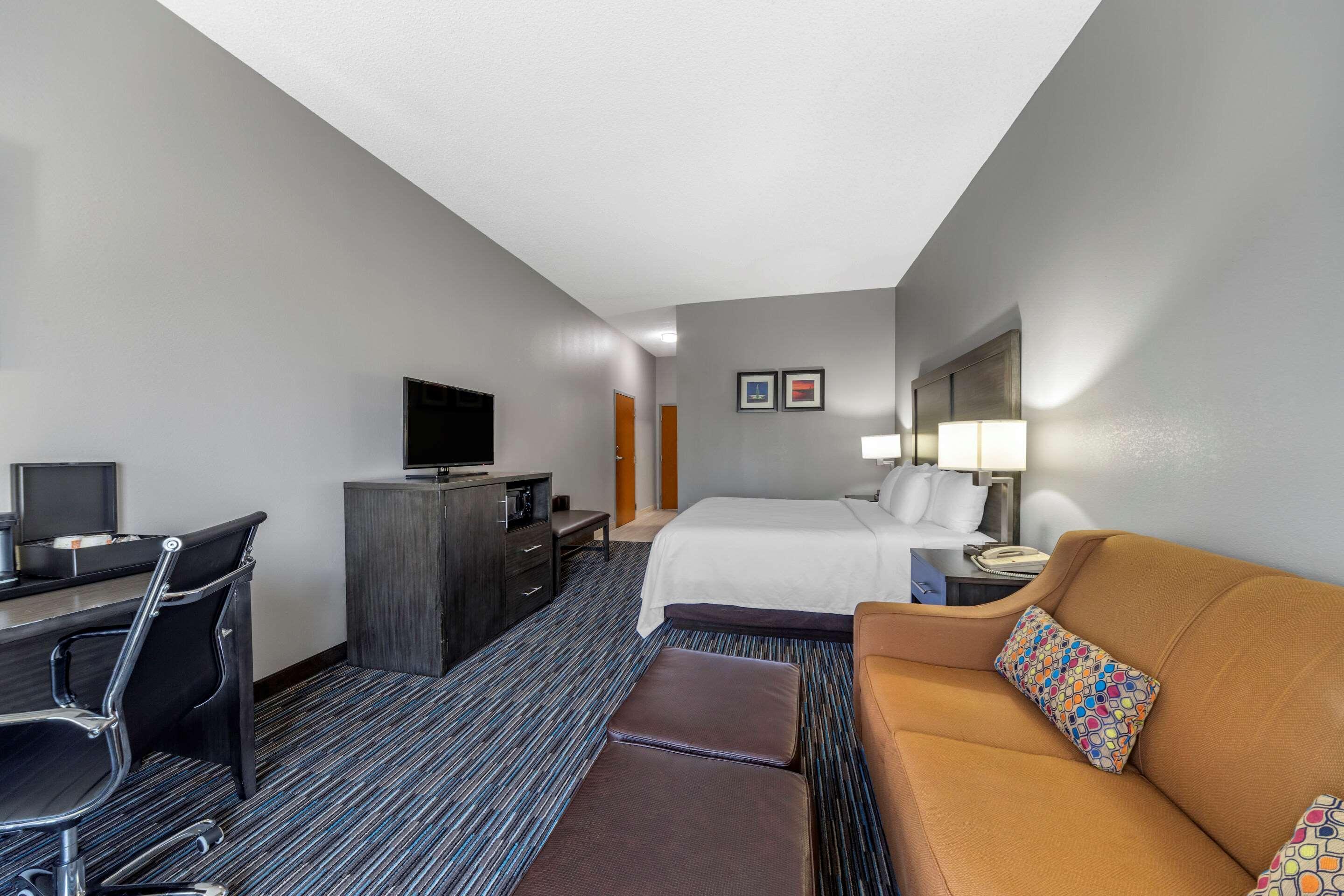 Hotel Garner - Quail Springs By Ihg