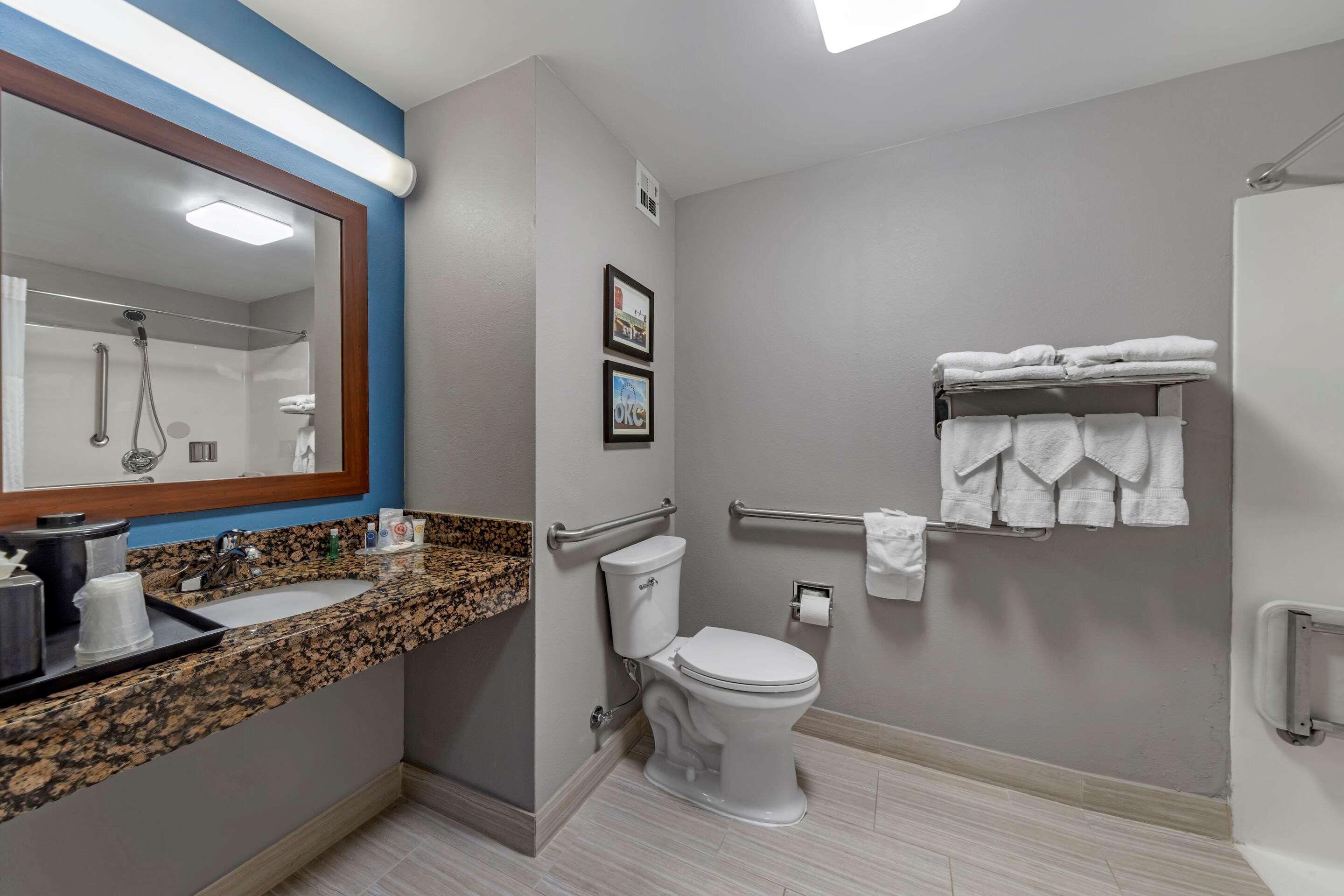 Garner - Quail Springs By Ihg Hotel