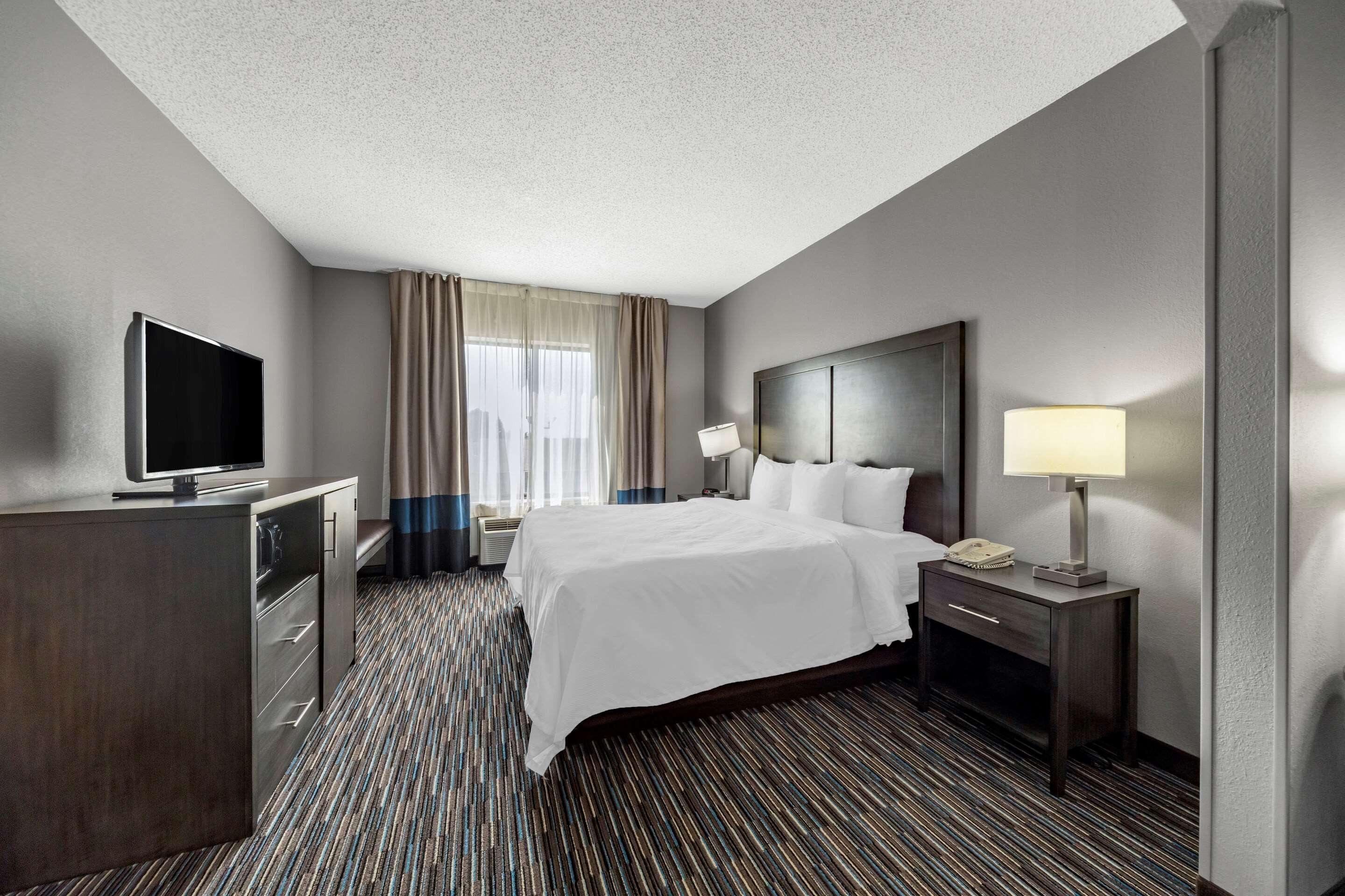 Garner - Quail Springs By Ihg Hotel 2*