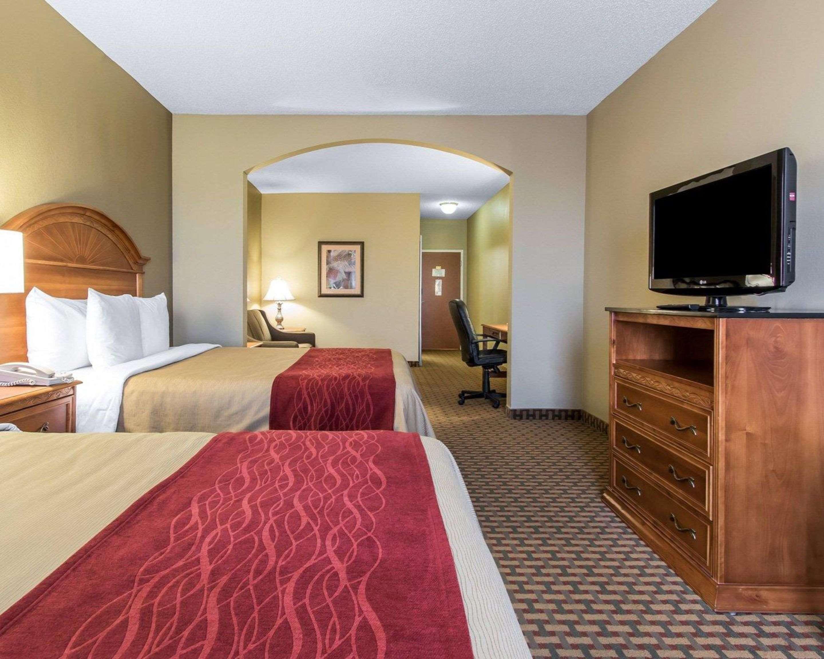 Garner - Quail Springs By Ihg Hotel 2*
