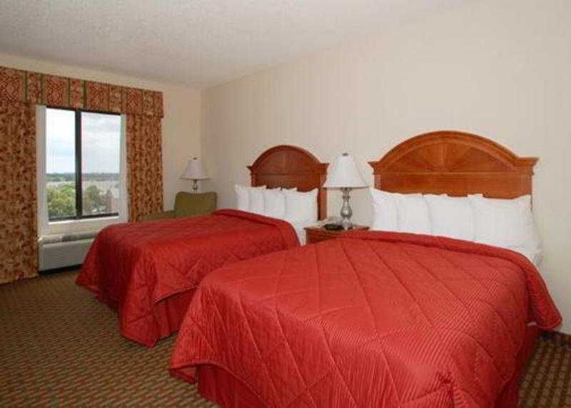 Garner - Quail Springs By Ihg Hotel 2*